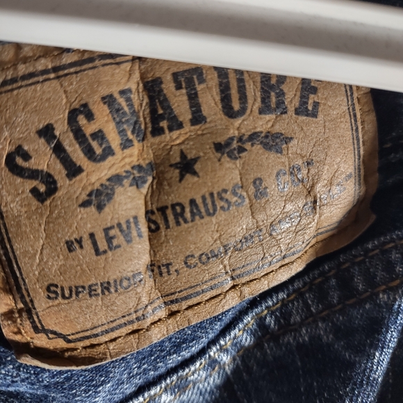 Levi Strauss Regular Fit Jeans - Picture 3 of 3